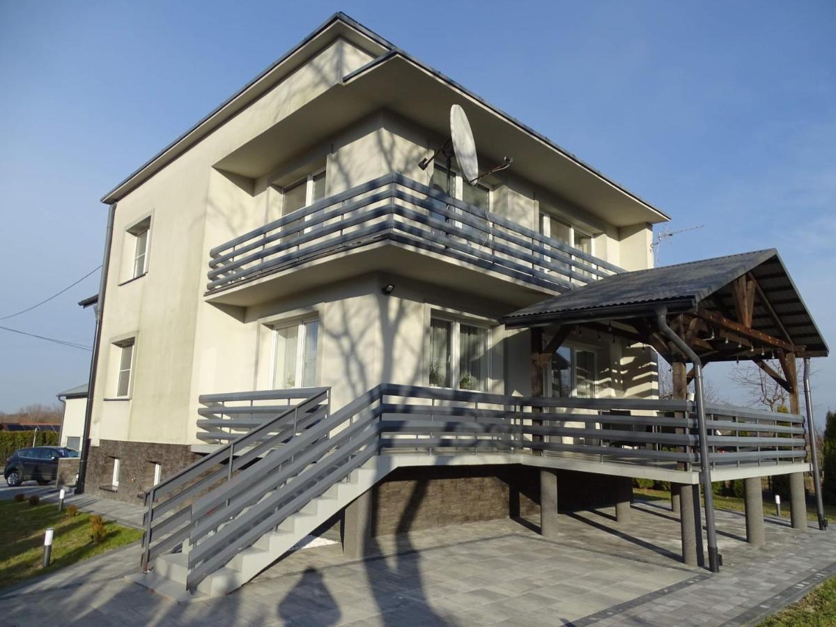 Villa Sanriver بشيميش المظهر الخارجي الصورة